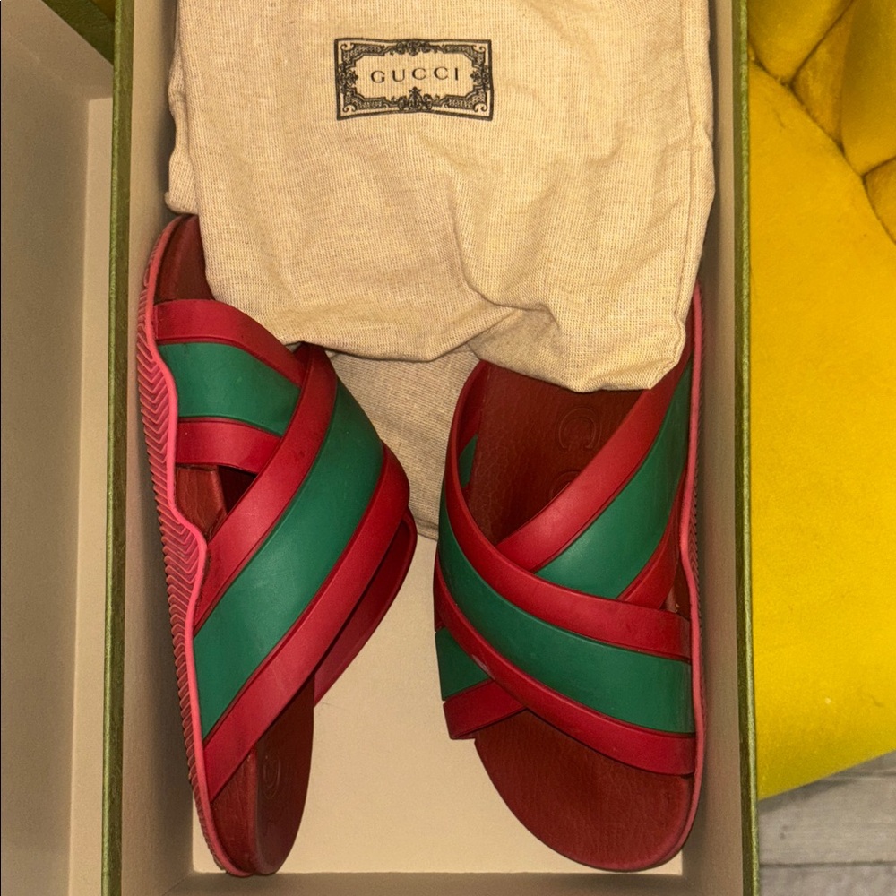 Gucci Red and Green Striped Slides